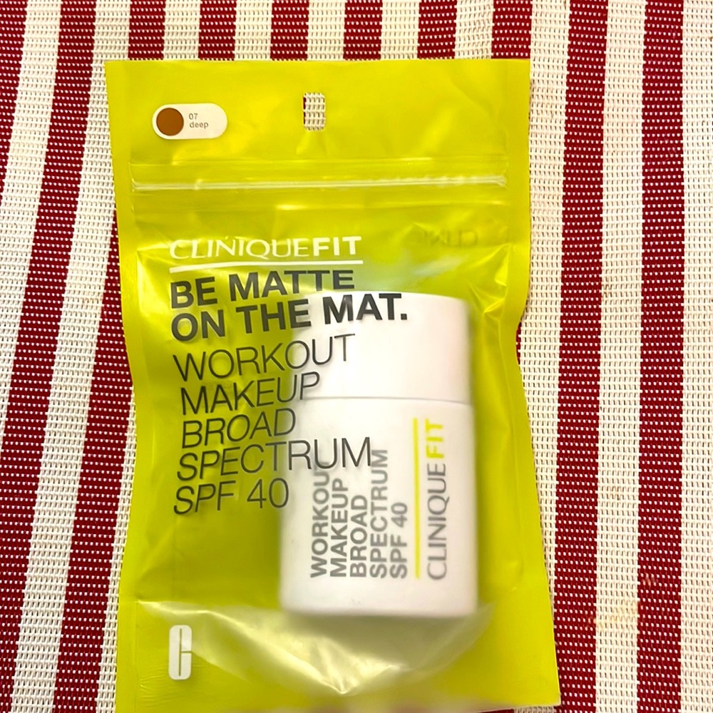 Clinique Fit Foundation